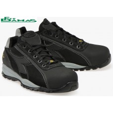 Scarpa Diadora modello "GLOVE TECH LOW PRO S3" nera